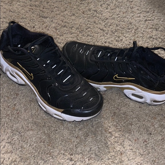 I am selling some nike airmax - Picture 4 of 5